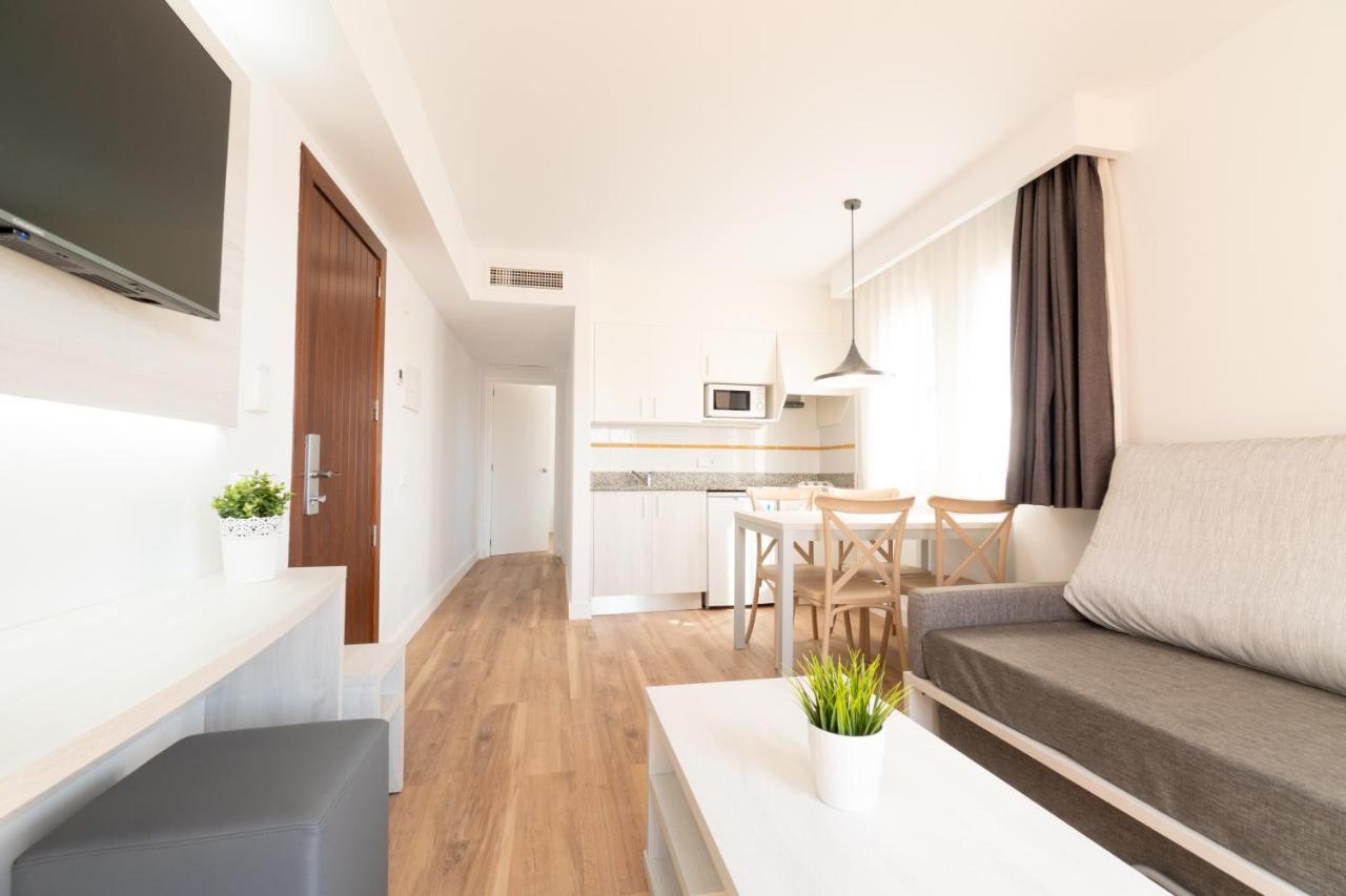 קאלה מילור Aparthotel Ciudad Laurel מראה חיצוני תמונה