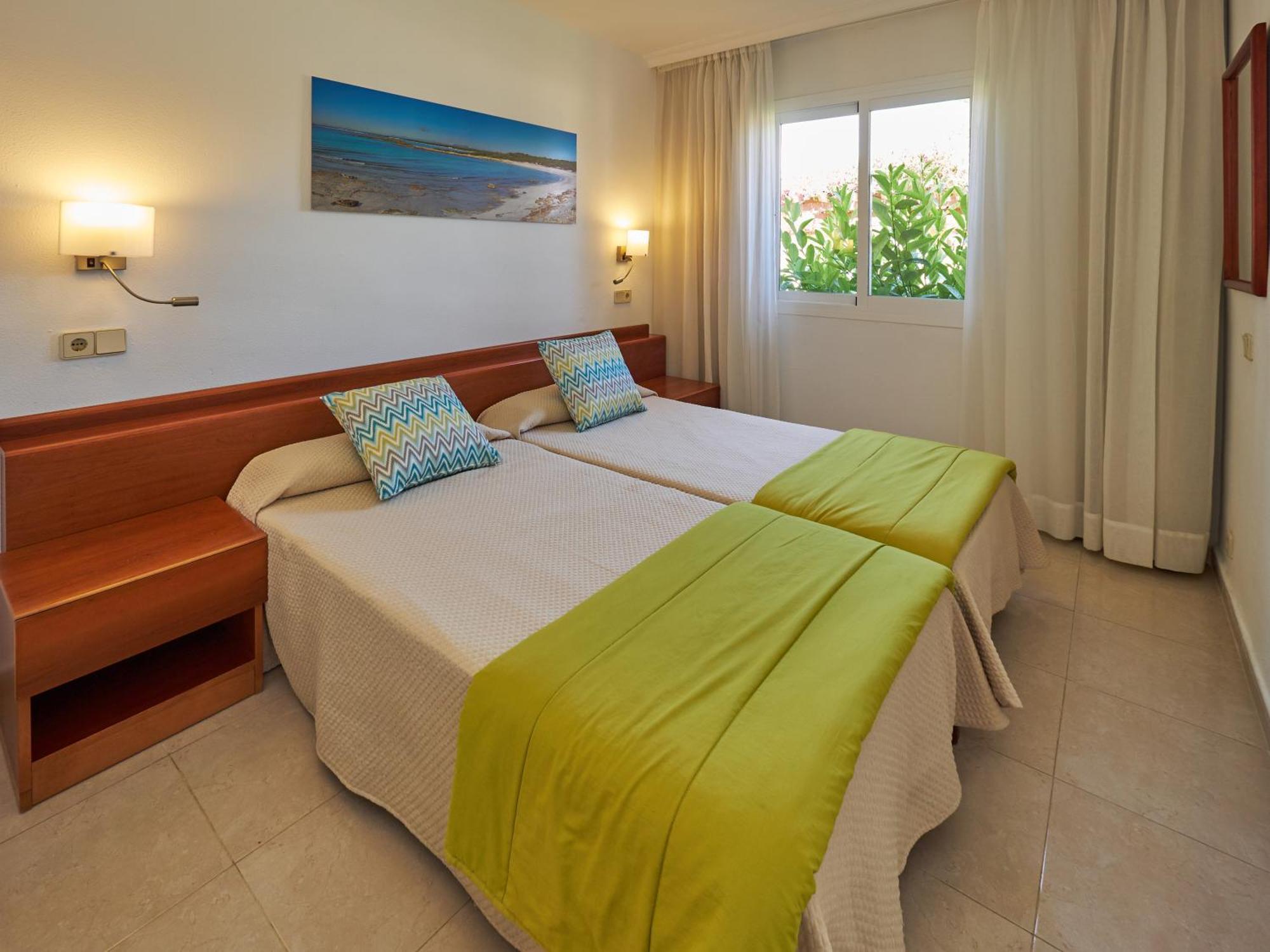 קאלה מילור Aparthotel Ciudad Laurel מראה חיצוני תמונה